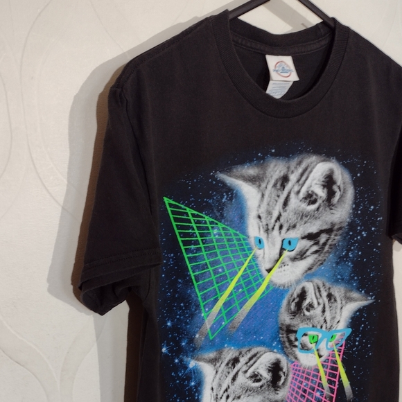 Crazy Neon Cat Delta Pro T-Shirt Unisex XS - Picture 2 of 12